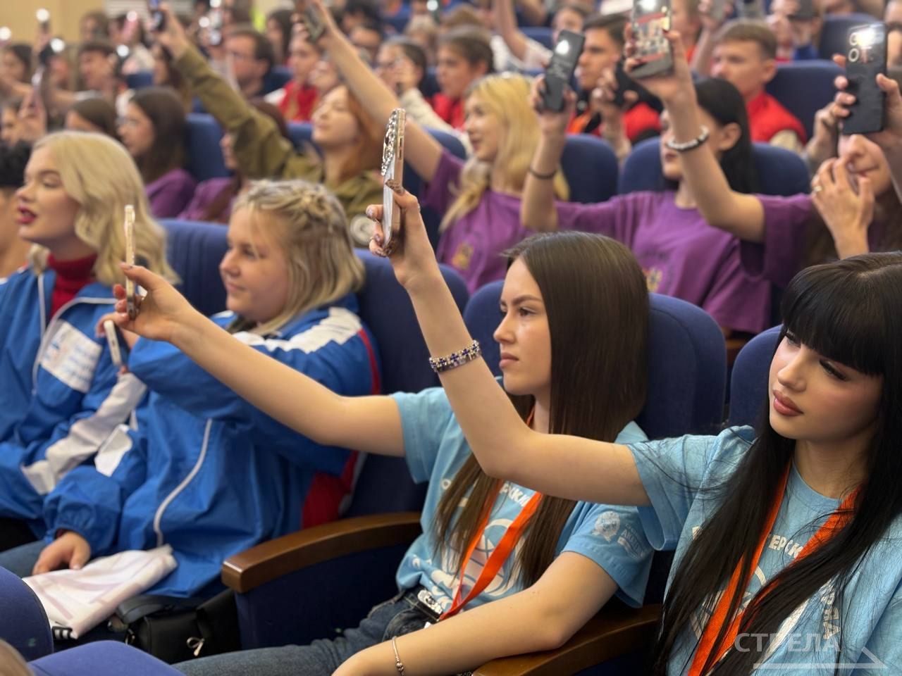 Брянск сегодня, 6 ноября, принимает масштабное мероприятие в сфере добровольчества - межмуниципальный форум «У доброты нет возраста!», который проводится в юбилейный, пятый раз Брянск сегодня, 6 ноября, принимает масштабное мероприятие в сфере добровольчества - межмуниципальный форум «У доброты нет возраста!», который проводится в юбилейный, пятый раз