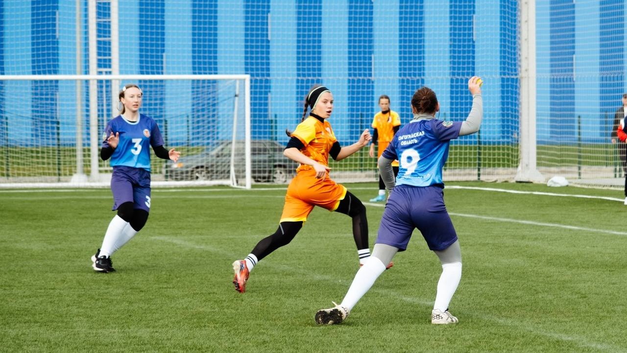 С 19 по 25 октября 2025 года в г. Волжский Волгоградской области проходило Первенство России по лапте среди юниоров и юниорок 15-17 лет С 19 по 25 октября 2025 года в г. Волжский Волгоградской области проходило Первенство России по лапте среди юниоров и юниорок 15-17 лет