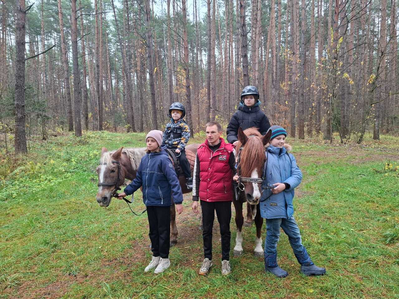 В октябре ребята с ограниченными возможностями здоровья и их родители дважды стали участниками проекта «Тропа здоровья – раскрываем потенциал, расширяем возможности!», организованного АНО «Пони-клуб Брянск» В октябре ребята с ограниченными возможностями здоровья и их родители дважды стали участниками проекта «Тропа здоровья – раскрываем потенциал, расширяем возможности!», организованного АНО «Пони-клуб Брянск»