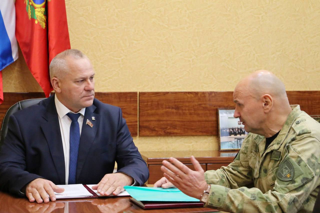 Вместе на защите родной земли Вместе на защите родной земли