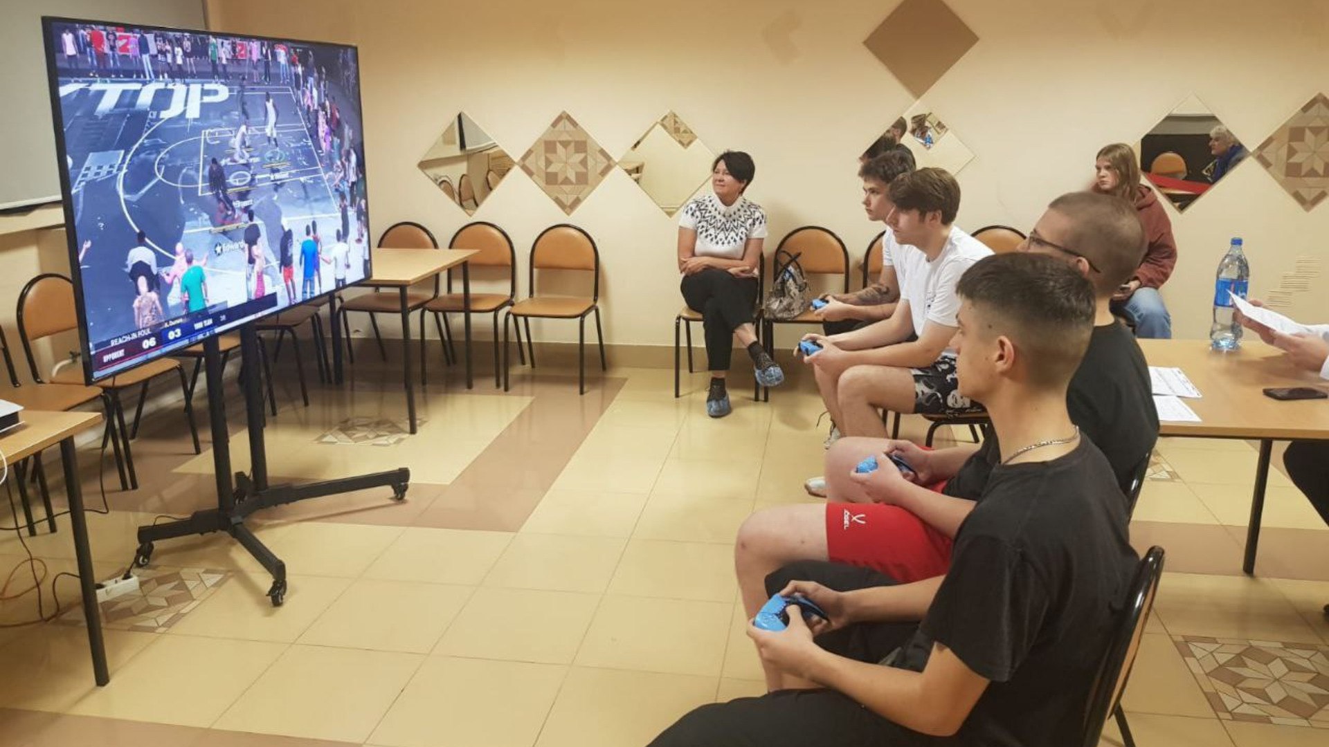 Фиджитал-футбол объединил студенческую молодежь Брянщины на турнире в честь Дня народного единства