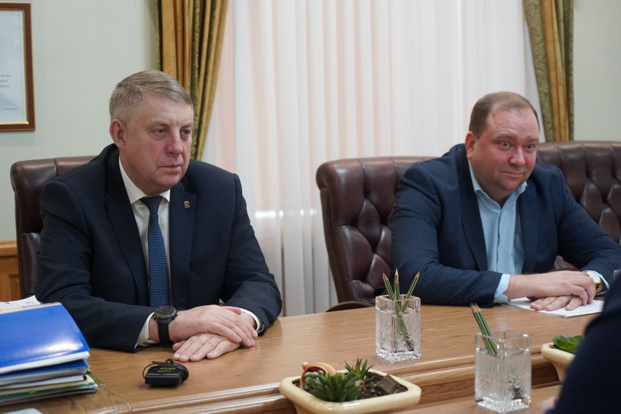 Александр Богомаз: Футбольный клуб «Динамо-Брянск» стал победителем своей группы в турнире Второй лиги дивизиона «Б» по итогам сезона 2025 года Александр Богомаз: Футбольный клуб «Динамо-Брянск» стал победителем своей группы в турнире Второй лиги дивизиона «Б» по итогам сезона 2025 года