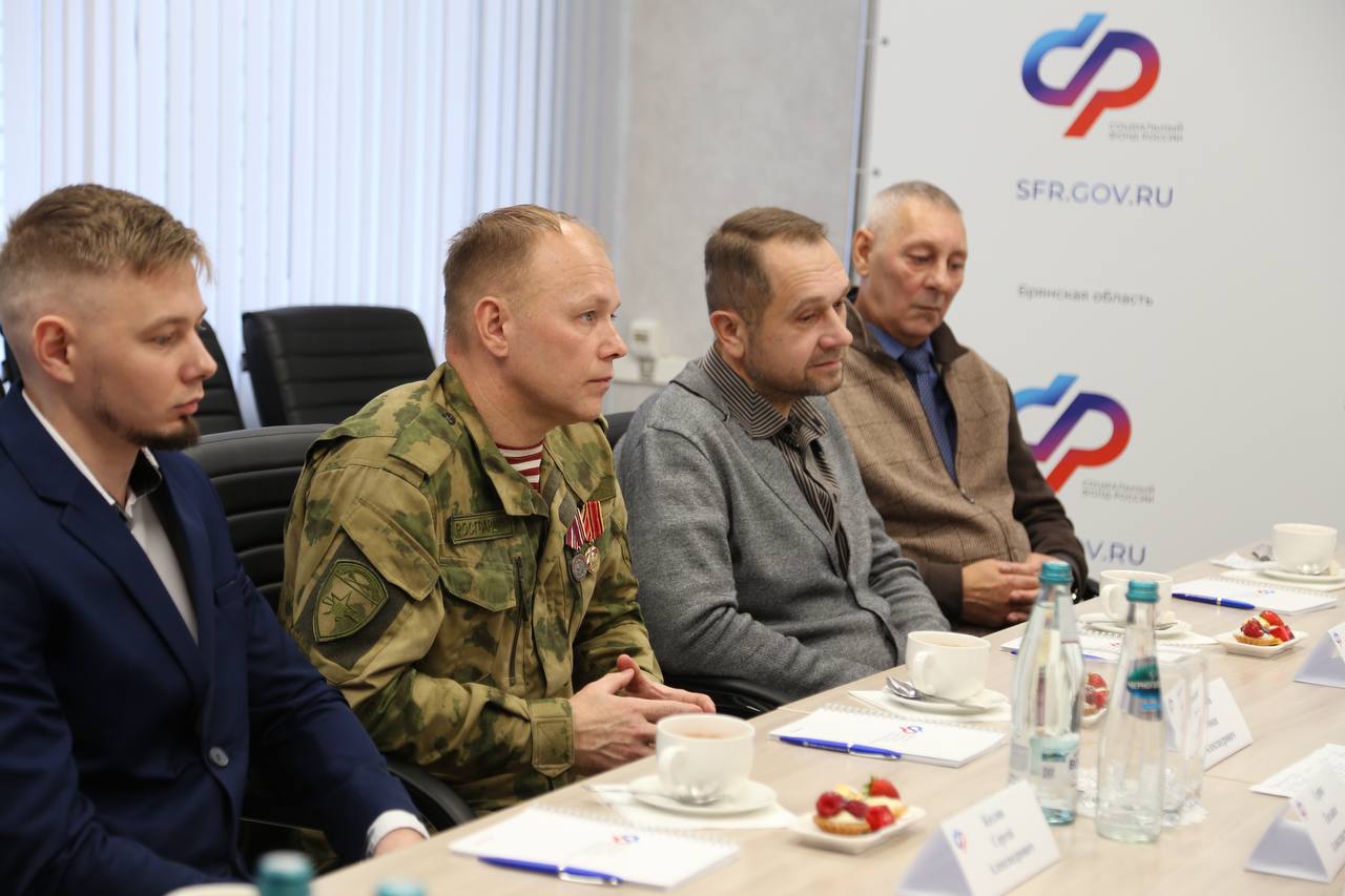 Глава Соцфонда посетил Брянскую область с рабочим визитом Глава Соцфонда посетил Брянскую область с рабочим визитом