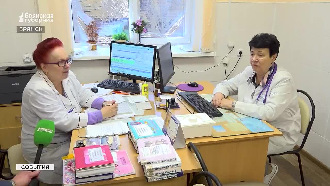 Приём в детской поликлинике — это особое искусство, где работу строит дуэт педиатра и медсестры