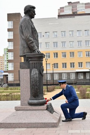 Прокурор Брянской области Владимир Мосин почтил память Александра Рекункова