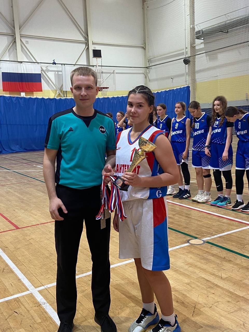 Награждены победители Первенства региона по баскетболу Награждены победители Первенства региона по баскетболу