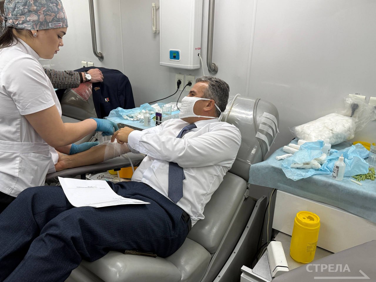 В центре Брянска сегодня, 7 ноября, проходит благотворительная донорская акция В центре Брянска сегодня, 7 ноября, проходит благотворительная донорская акция