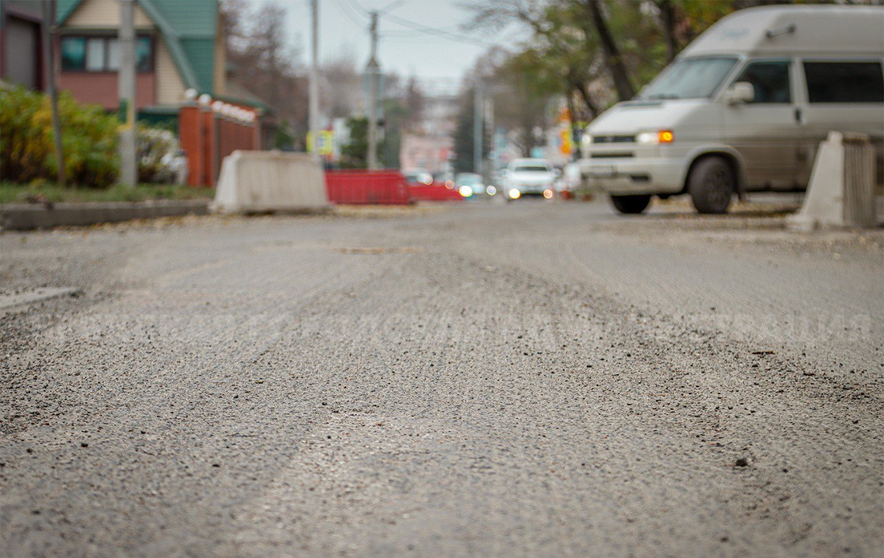 В Бежицком районе продолжается ремонт улицы Камозина В Бежицком районе продолжается ремонт улицы Камозина