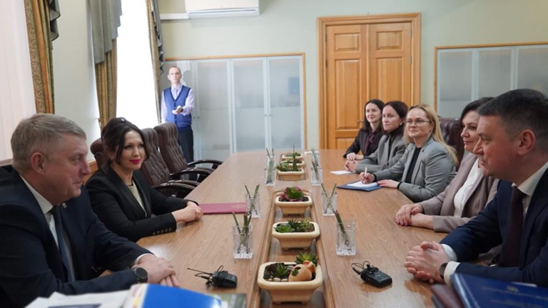 Глава СФР Чирков обсудил с брянским губернатором меры соцподдержки