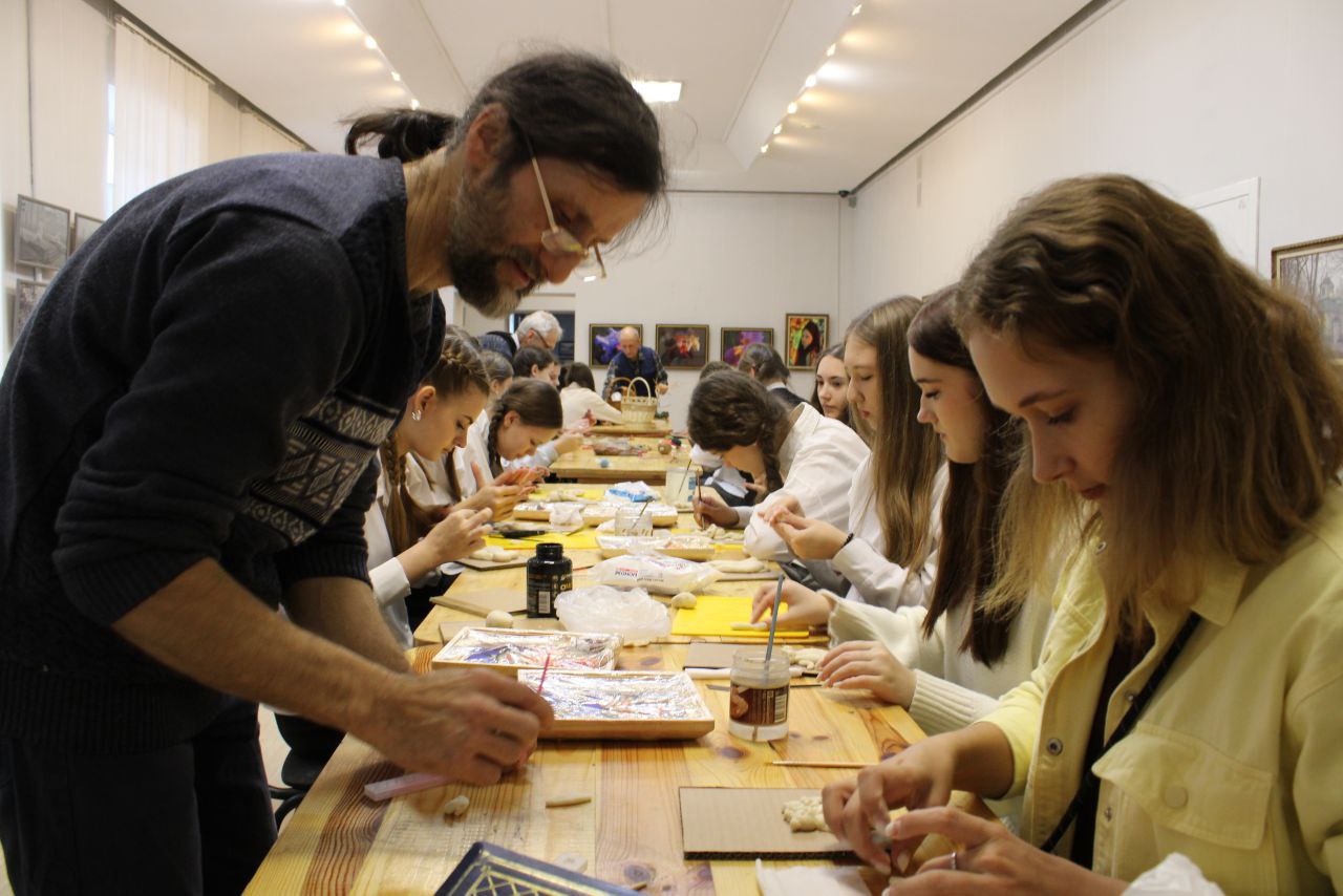 На минувших выходных в регионе состоялось значимое событие — двухдневная IV Школа волонтёров культуры Брянской области завершила свою работу На минувших выходных в регионе состоялось значимое событие — двухдневная IV Школа волонтёров культуры Брянской области завершила свою работу