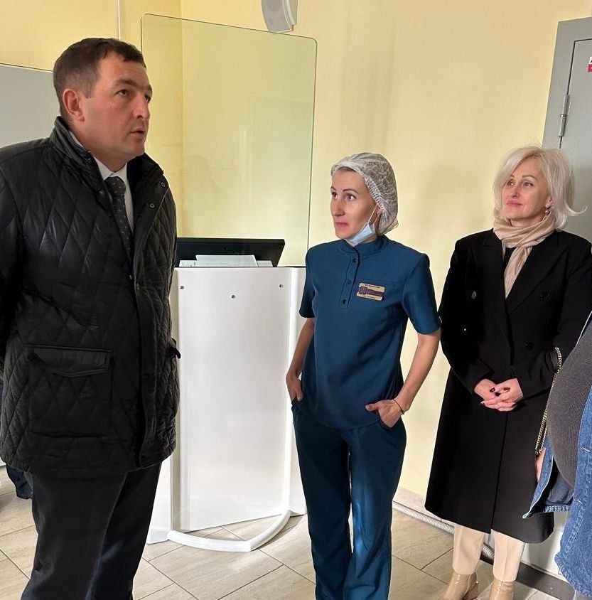 Игорь Шевелёв: Дубровскую районную больницу посетила рабочая делегация во главе с временно исполняющим обязанности заместителя Губернатора Брянской области Сергеем Александровичем Галагановым, председателем комитета по... Игорь Шевелёв: Дубровскую районную больницу посетила рабочая делегация во главе с временно исполняющим обязанности заместителя Губернатора Брянской области Сергеем Александровичем Галагановым, председателем комитета по...