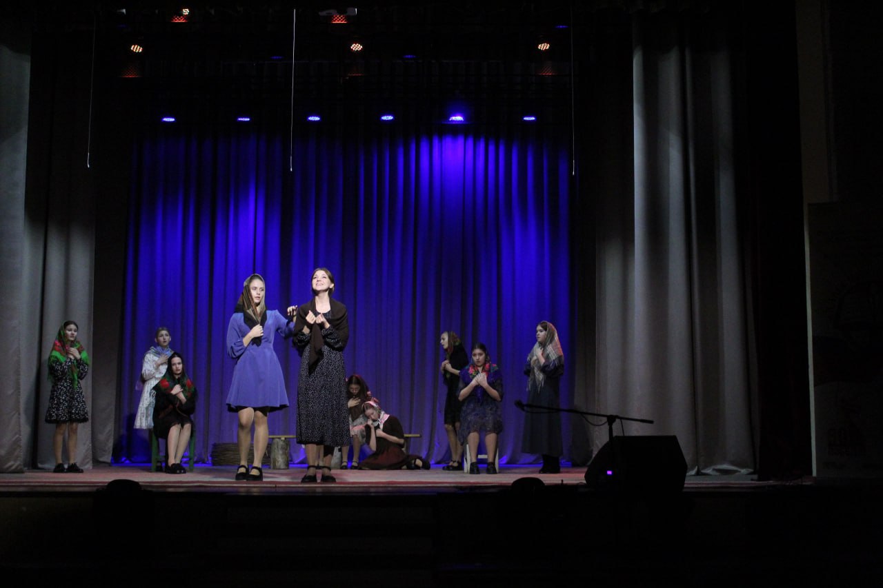 В Клинцах состоялся отборочный этап Фестиваля школьных театров «Классика в классы», посвящённого 80-летию Великой Победы В Клинцах состоялся отборочный этап Фестиваля школьных театров «Классика в классы», посвящённого 80-летию Великой Победы