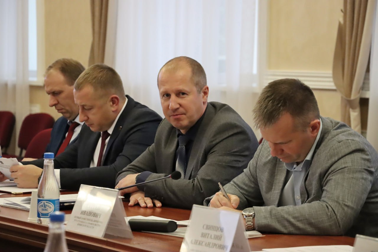 Финансирование молодежной политики, физической культуры и спорта – в центре внимания профильного комитета под председательством Героя РФ Александра Постоялко! Финансирование молодежной политики, физической культуры и спорта – в центре внимания профильного комитета под председательством Героя РФ Александра Постоялко!