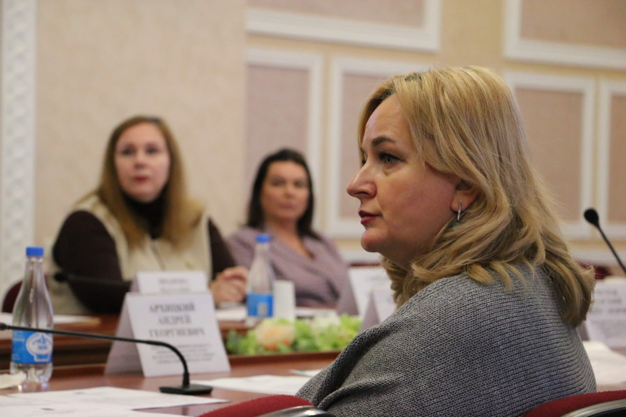 На заседании комитета по делам ветеранов, участников боевых действий и их семей, которое прошло под руководством Евгения Вылцана, обсудили проект областного бюджета на 2026-2028 годы На заседании комитета по делам ветеранов, участников боевых действий и их семей, которое прошло под руководством Евгения Вылцана, обсудили проект областного бюджета на 2026-2028 годы