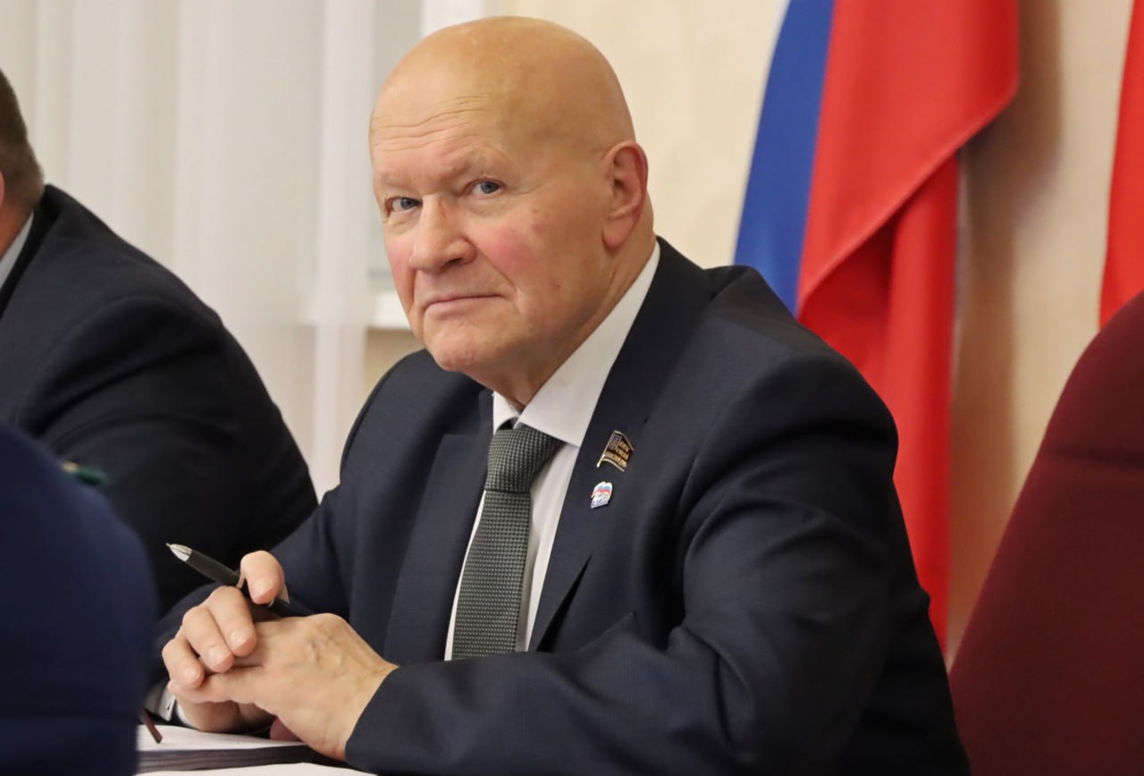 Финансирование молодежной политики, физической культуры и спорта – в центре внимания профильного комитета под председательством Героя РФ Александра Постоялко! Финансирование молодежной политики, физической культуры и спорта – в центре внимания профильного комитета под председательством Героя РФ Александра Постоялко!