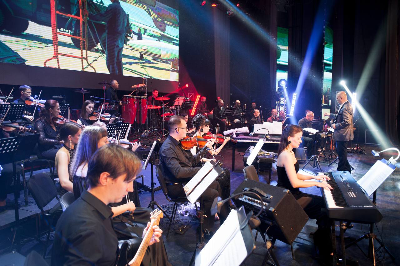 Вчера на сцене концертного зала «Дружба» ПО МНОГОЧИСЛЕННЫМ ПРОСЬБАМ ЗРИТЕЛЕЙ состоялся повтор программы «Как упоительны в России вечера» Вчера на сцене концертного зала «Дружба» ПО МНОГОЧИСЛЕННЫМ ПРОСЬБАМ ЗРИТЕЛЕЙ состоялся повтор программы «Как упоительны в России вечера»