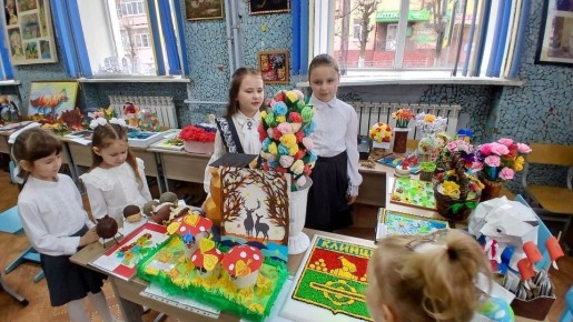 В Центре детского творчества завершилась муниципальная выставка «Бумажная Вселенная» среди обучающихся и педагогических работников образовательных организаций