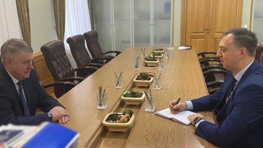 Брянский губернатор обсудил перспективы развития «ГазЭнергоКомплекта» с его главой