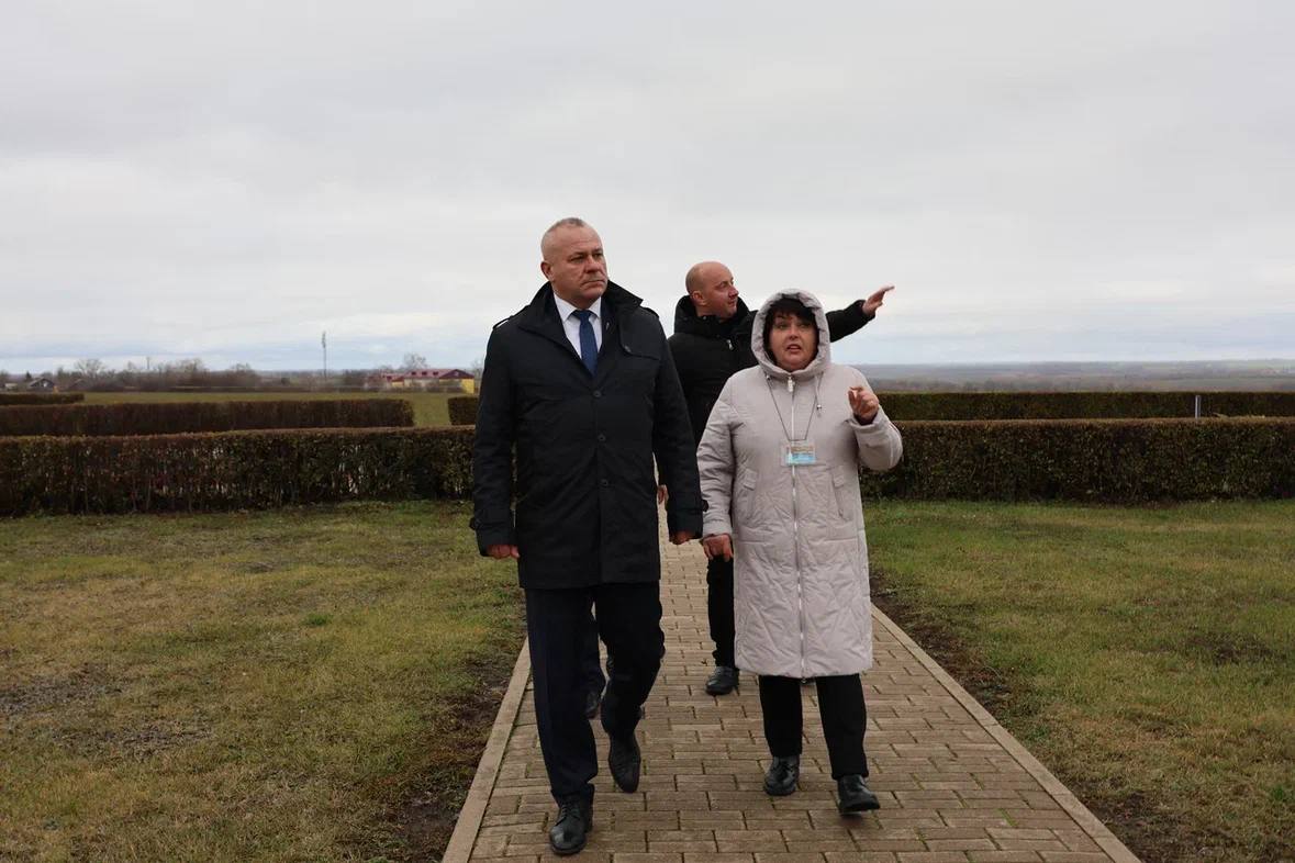 Вместе к решению общих задач! Председатель Брянской областной Думы Валентин Суббот с рабочим визитом посетил Белгородскую область Вместе к решению общих задач! Председатель Брянской областной Думы Валентин Суббот с рабочим визитом посетил Белгородскую область