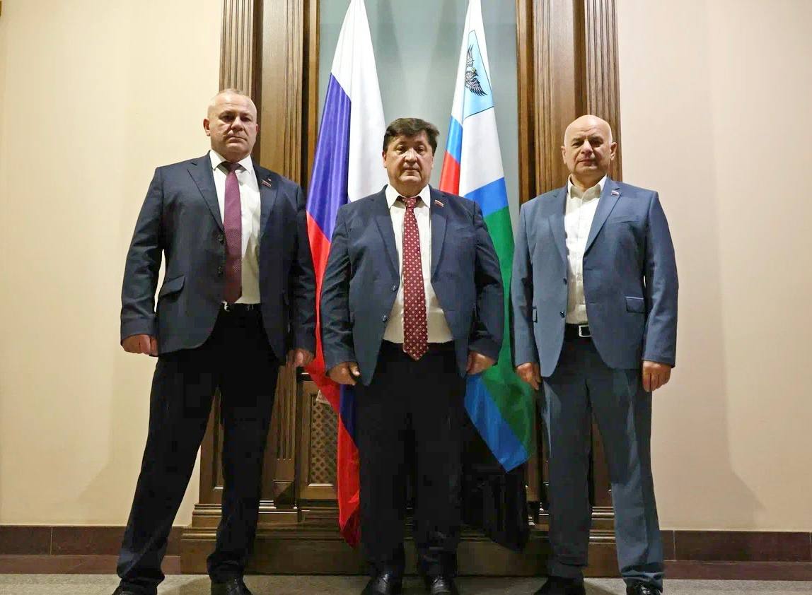 Вместе к решению общих задач! Председатель Брянской областной Думы Валентин Суббот с рабочим визитом посетил Белгородскую область Вместе к решению общих задач! Председатель Брянской областной Думы Валентин Суббот с рабочим визитом посетил Белгородскую область