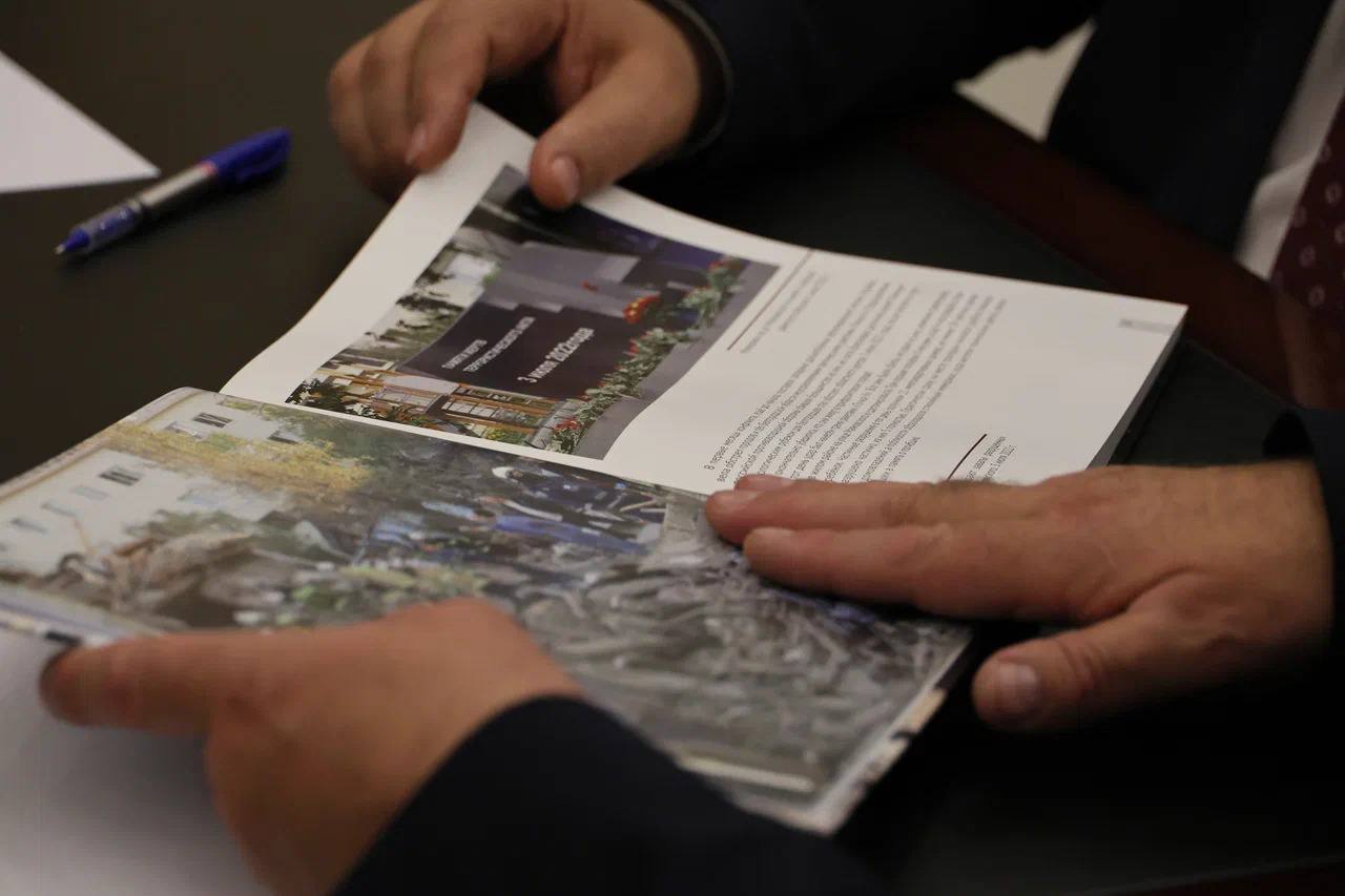 Вместе к решению общих задач! Председатель Брянской областной Думы Валентин Суббот с рабочим визитом посетил Белгородскую область Вместе к решению общих задач! Председатель Брянской областной Думы Валентин Суббот с рабочим визитом посетил Белгородскую область