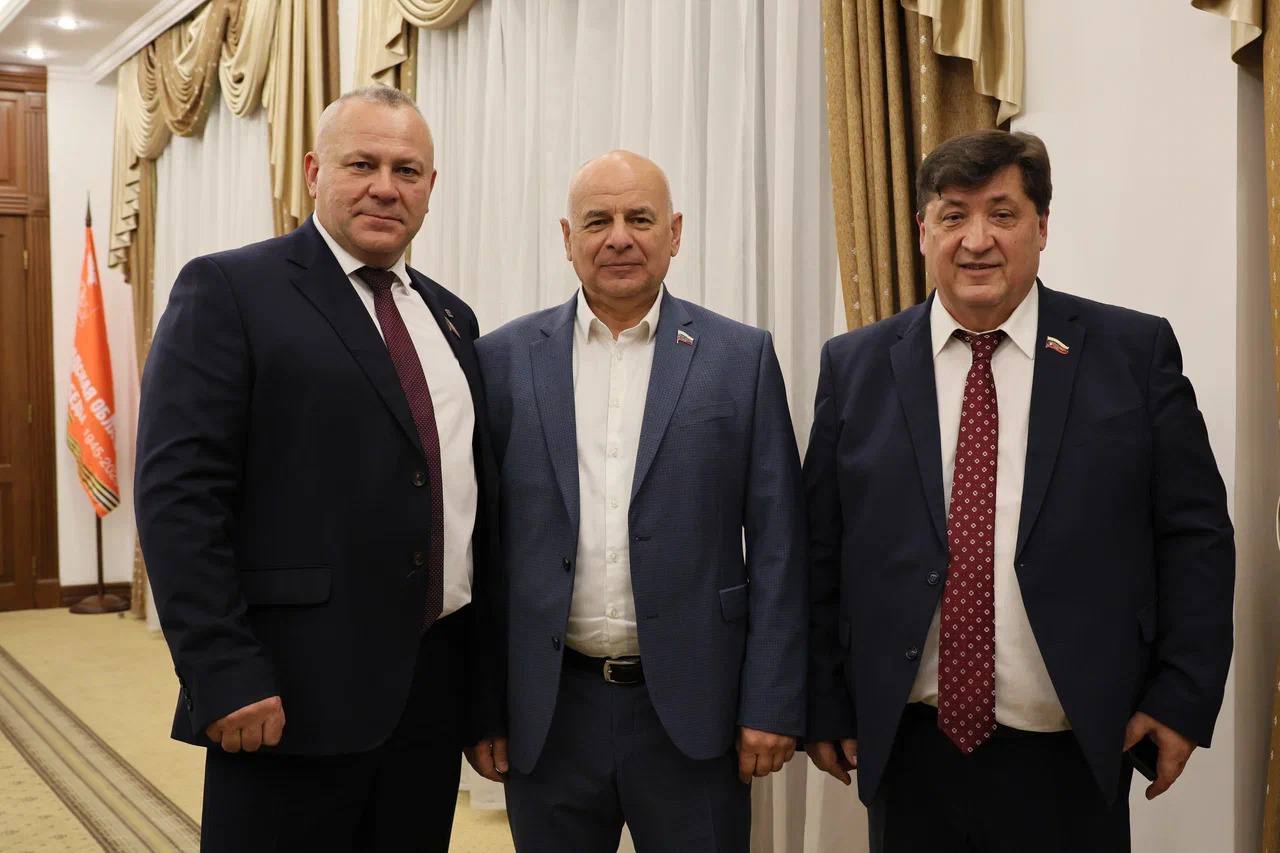 Вместе к решению общих задач! Председатель Брянской областной Думы Валентин Суббот с рабочим визитом посетил Белгородскую область