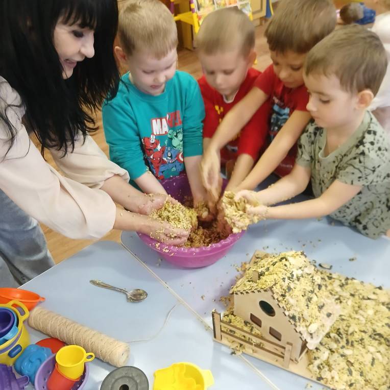 12 ноября в нашей стране отмечается "Синичкин день" – это молодой экологический праздник 12 ноября в нашей стране отмечается "Синичкин день" – это молодой экологический праздник