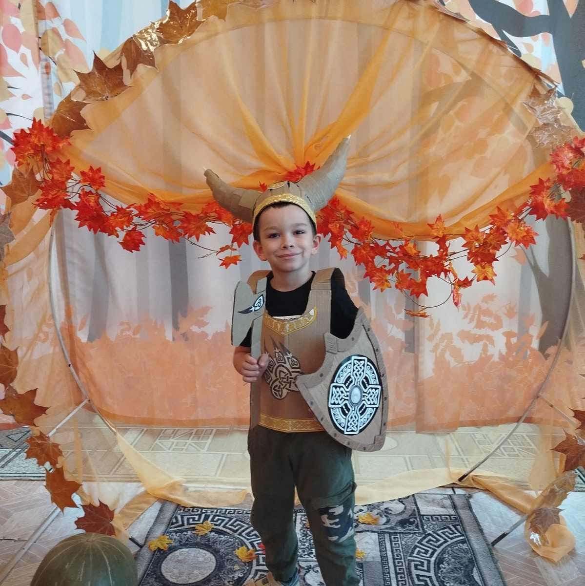 Подходит к концу последний осенний месяц Подходит к концу последний осенний месяц