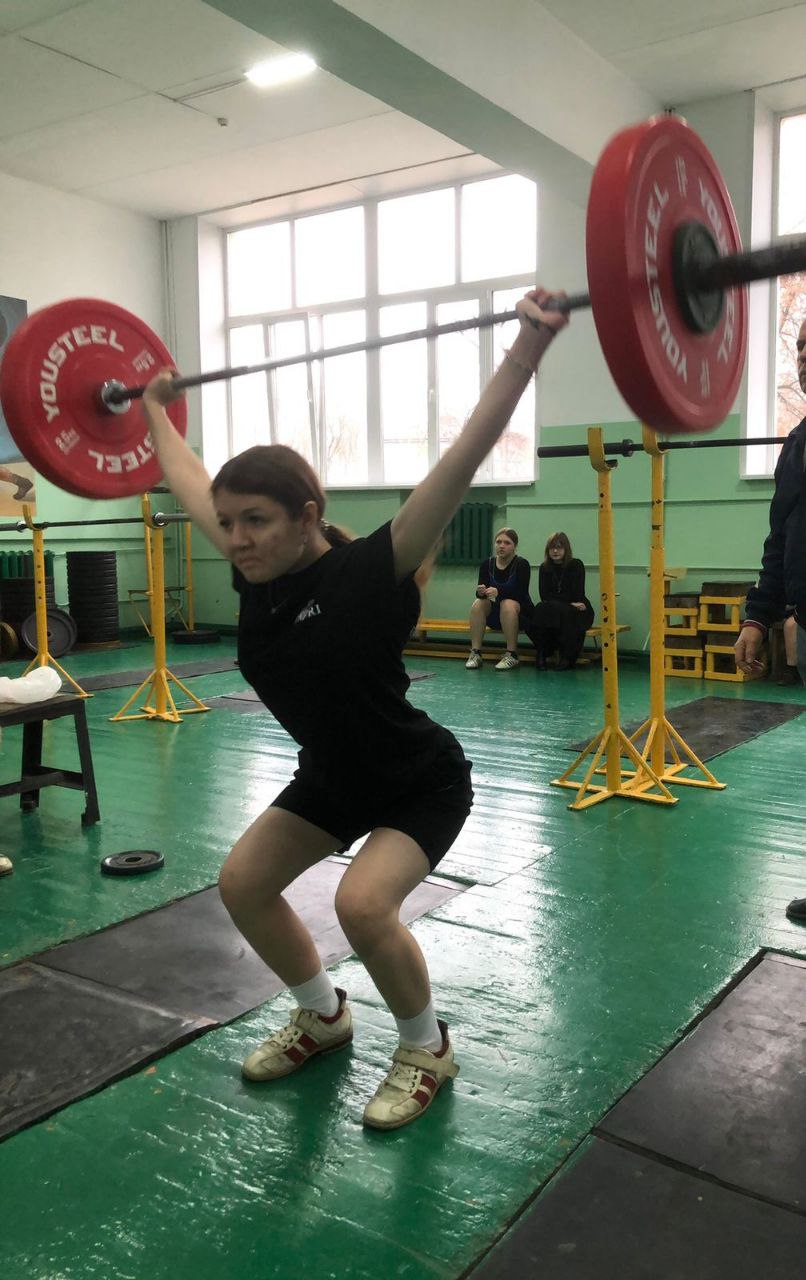 13 ноября 2025 года в спортивном зале МБУ МО СШ им. Героя России В. И.Шкурного прошло первенство города по тяжелой атлетике среди юношей и девушек 13 ноября 2025 года в спортивном зале МБУ МО СШ им. Героя России В. И.Шкурного прошло первенство города по тяжелой атлетике среди юношей и девушек