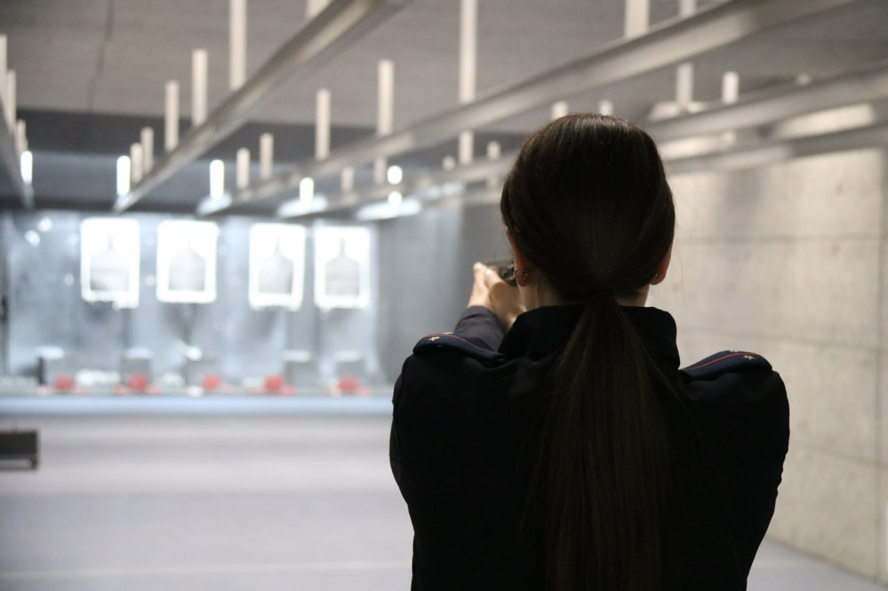 В УМВД России по Брянской области состоялся турнир по стрельбе из пистолета Макарова среди участковых В УМВД России по Брянской области состоялся турнир по стрельбе из пистолета Макарова среди участковых