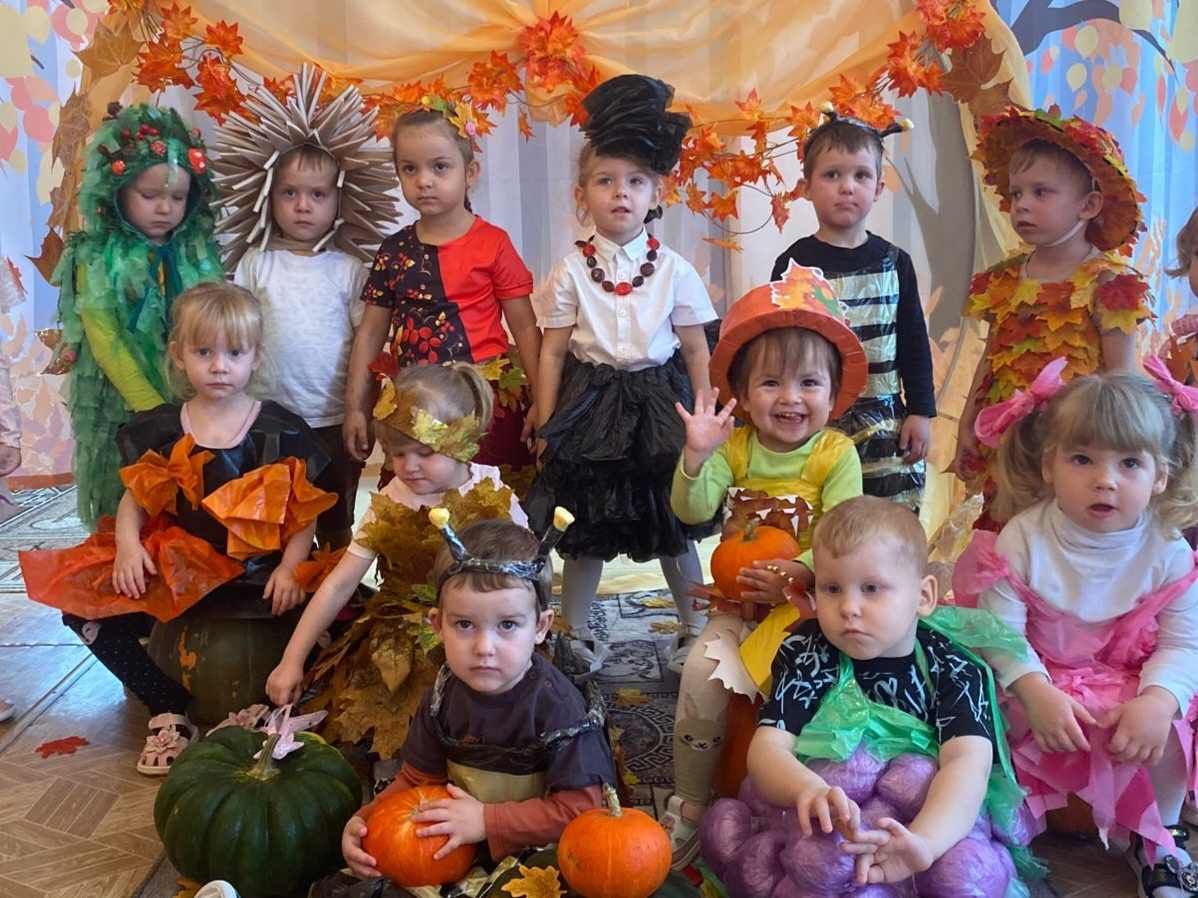 Подходит к концу последний осенний месяц