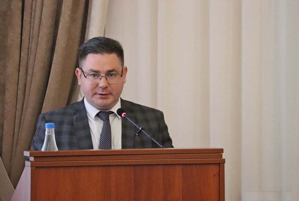 Михаил Ерохин: О том, как будет развиваться экономика Брянской области в 2026-28 гг. рассказал на заседании комитетов Брянской областной думы, защитив перед депутатами прогноз социально-экономического развития региона