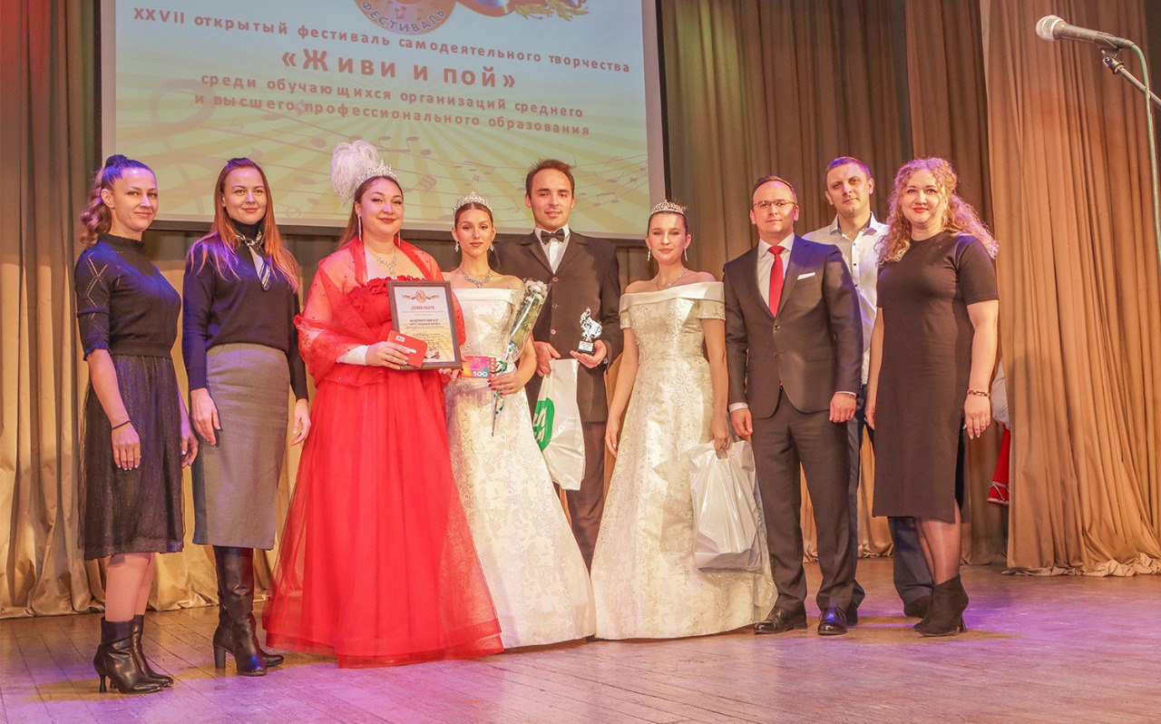 Денис Семёнов: «Я горжусь нашей молодёжью» Денис Семёнов: «Я горжусь нашей молодёжью»