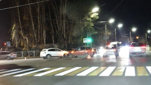 Вечером в Брянске произошло два ДТП с участием легковушек