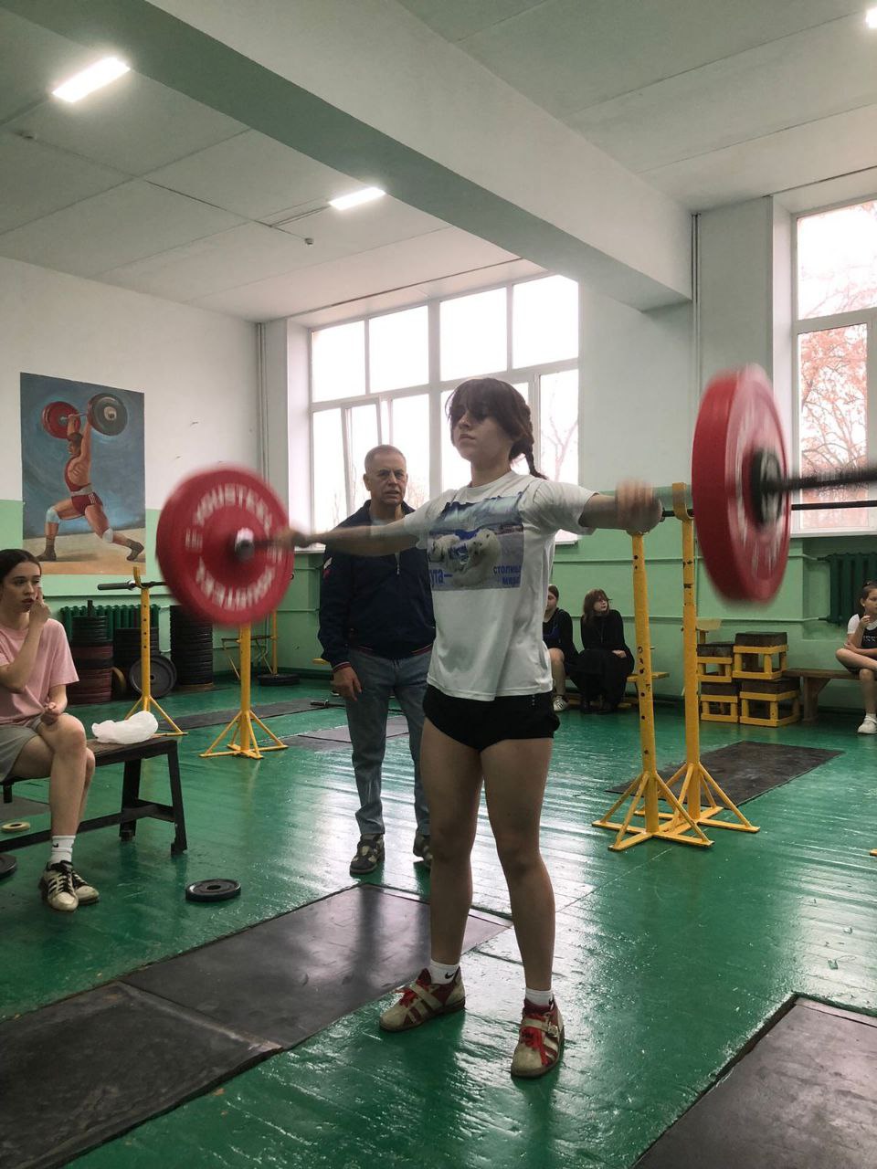 13 ноября 2025 года в спортивном зале МБУ МО СШ им. Героя России В. И.Шкурного прошло первенство города по тяжелой атлетике среди юношей и девушек 13 ноября 2025 года в спортивном зале МБУ МО СШ им. Героя России В. И.Шкурного прошло первенство города по тяжелой атлетике среди юношей и девушек