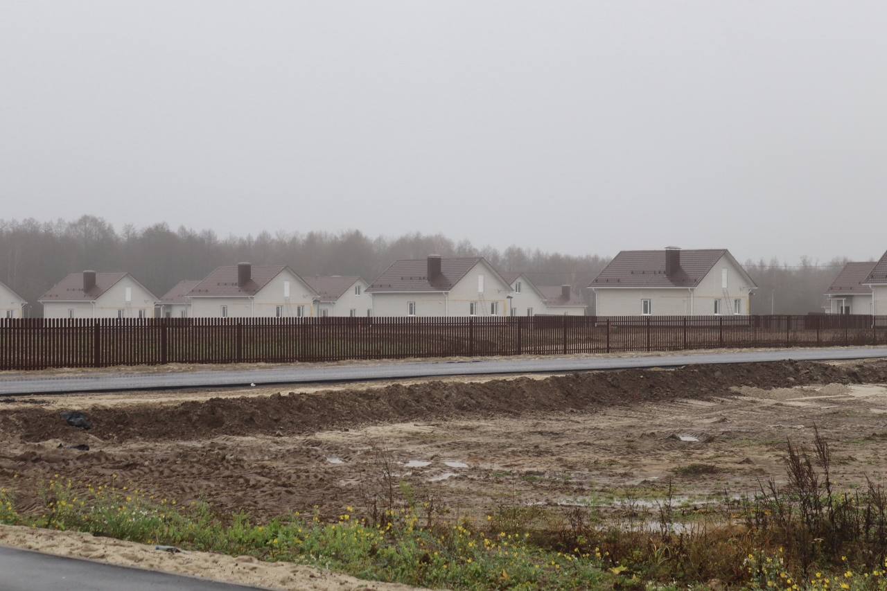 13 ноября 2025 года, состоялась рабочая комиссия по проверке готовности объекта к сдаче и вводу в эксплуатацию малоэтажного жилого комплекса на 66 домов в селе Журиничи 13 ноября 2025 года, состоялась рабочая комиссия по проверке готовности объекта к сдаче и вводу в эксплуатацию малоэтажного жилого комплекса на 66 домов в селе Журиничи