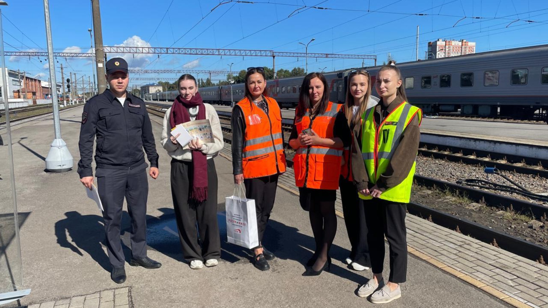 Брянские железнодорожники провели почти 170 рейдов для профилактики детского травматизма