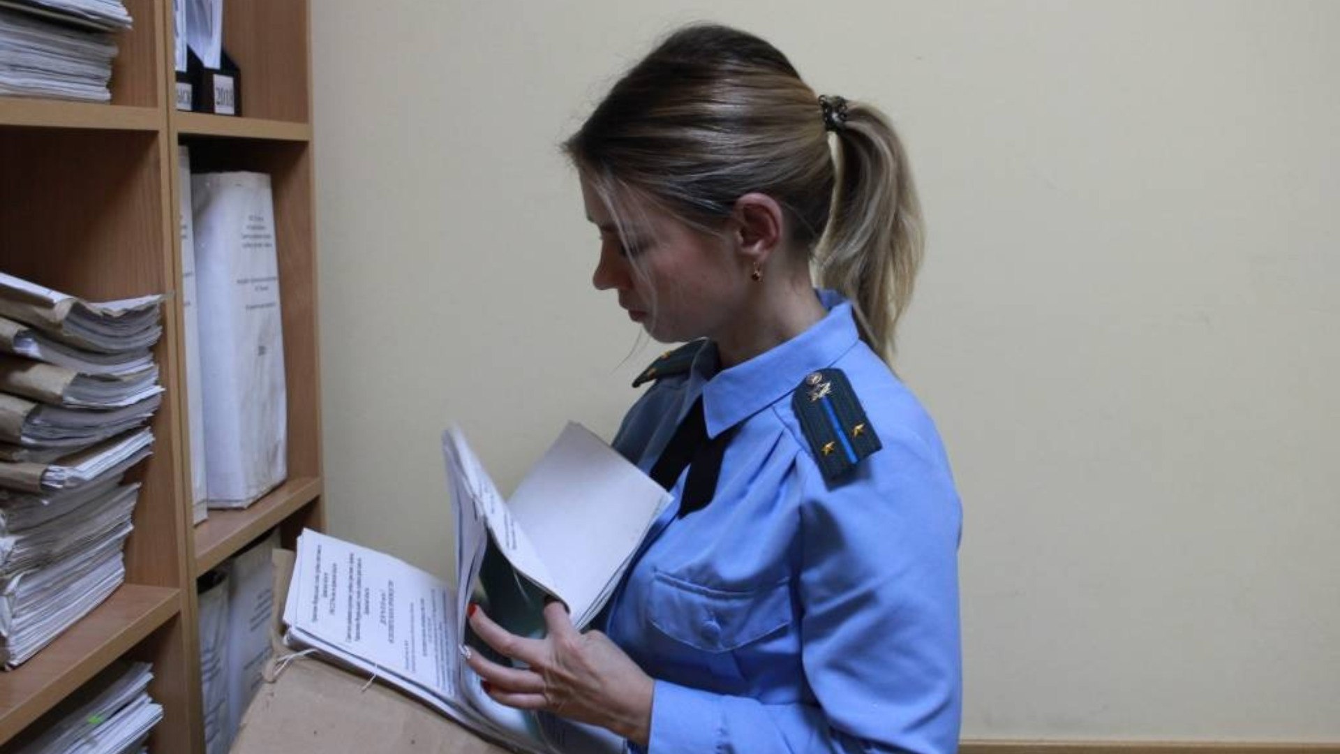 Судебные приставы взыскали более 3 миллионов рублей долгов за ЖКУ в ходе рейда