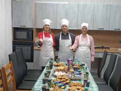 Ученики 7 "Б" класса Клинцовской школы №4 приняли участие в благотворительной акции, приуроченной к осенней недели Добра