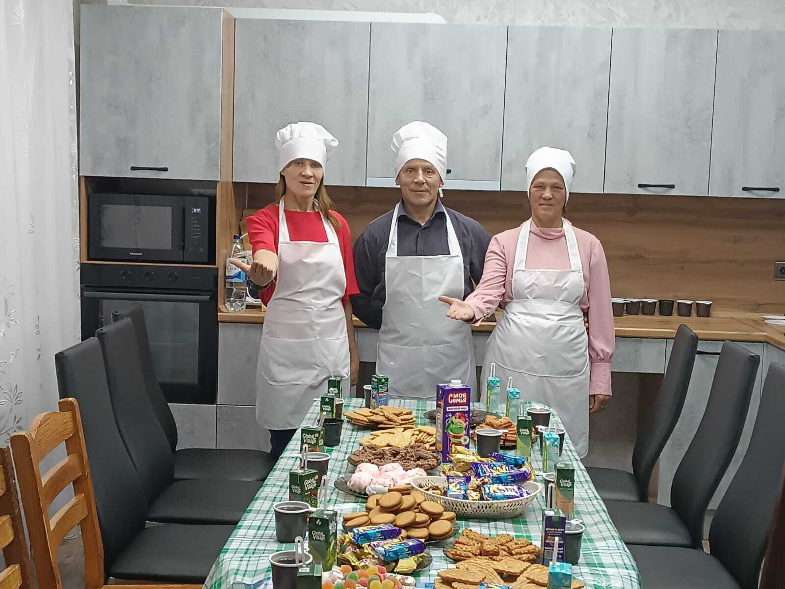 Ученики 7 "Б" класса Клинцовской школы №4 приняли участие в благотворительной акции, приуроченной к осенней недели Добра