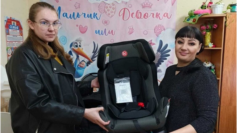 Молодая семья из Рогнединского района оценила преимущества проката детских вещей