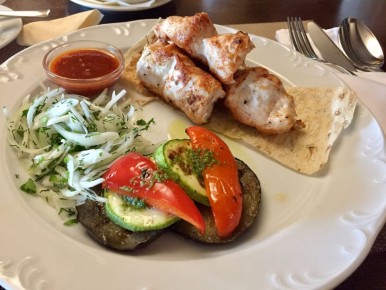 Летний шашлык: идеальный рецепт куриного блюда для диетического меню