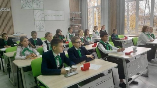 В Краснооктябрьской школе Стародубского района 1 сентября текущего года состоялось открытие первого в районе агрокласса