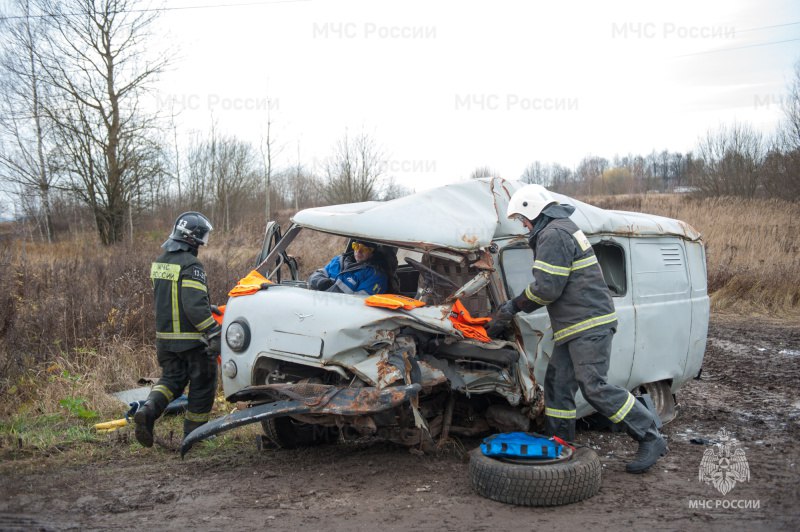 Состоялось тактико-специальное учение по ликвидации последствий ДТП Состоялось тактико-специальное учение по ликвидации последствий ДТП