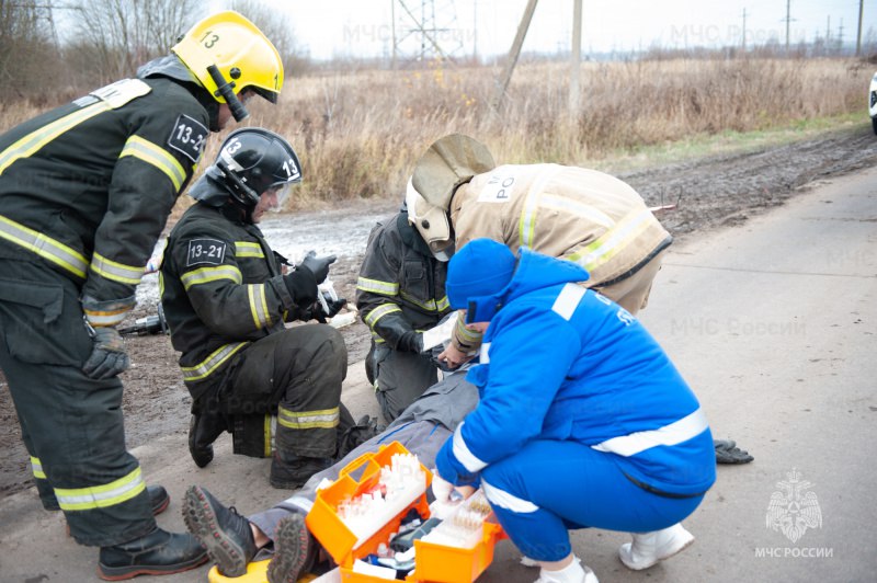 Состоялось тактико-специальное учение по ликвидации последствий ДТП Состоялось тактико-специальное учение по ликвидации последствий ДТП