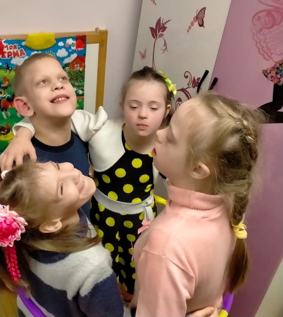 Дружба - это тёплый ветер Дружба - это тёплый ветер