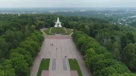 Оглушительный грохот раздался вечером в небе над Брянском