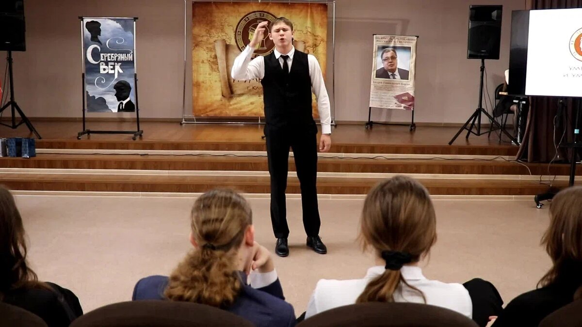 В рамках работы городского клуба «Юный дипломат» Всероссийского движения «Дипломаты будущего», на базе СОШ №9 им. А.Г. Карлова прошёл I-й этап городской интеллектуальной исторической игры для старшеклассников «Умники и... В рамках работы городского клуба «Юный дипломат» Всероссийского движения «Дипломаты будущего», на базе СОШ №9 им. А.Г. Карлова прошёл I-й этап городской интеллектуальной исторической игры для старшеклассников «Умники и...