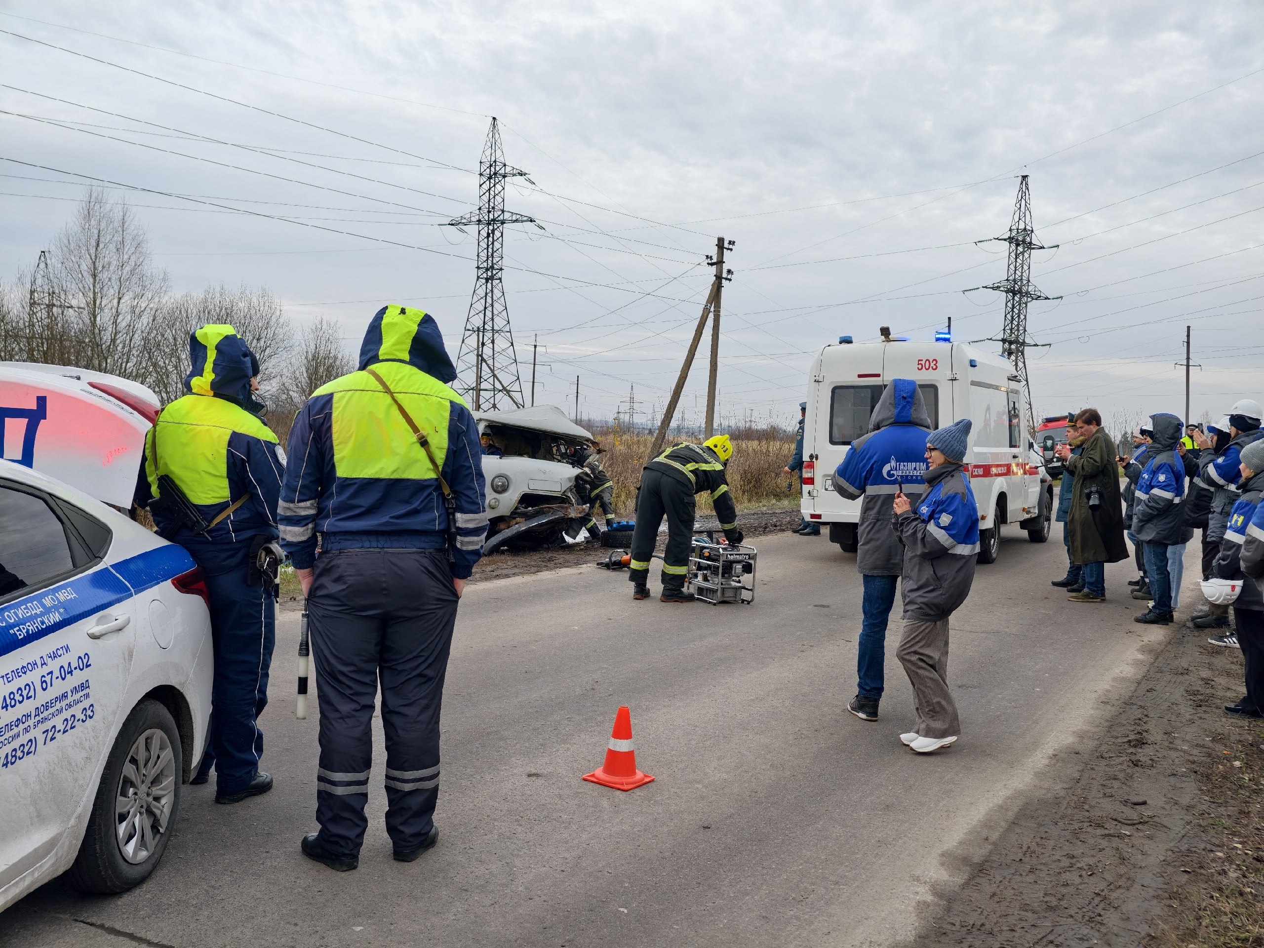Тактикоспециальное учение по ликвидации последствий ДТП прошло в Брянском районе Тактикоспециальное учение по ликвидации последствий ДТП прошло в Брянском районе