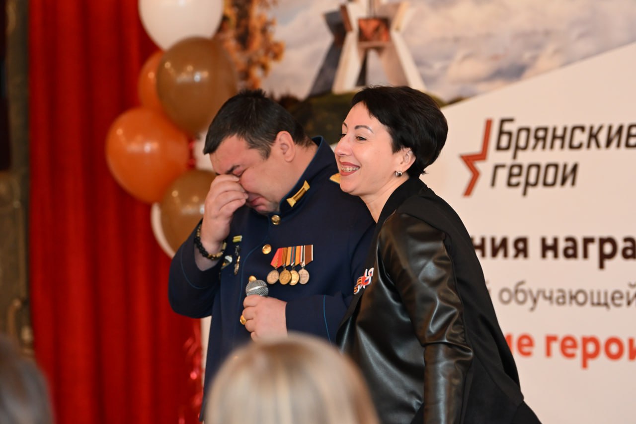 Михаил Ерохин: Положено начало еще одному направлению программы «Брянские Герои», которая реализуется по указу Губернатора Брянской области, и позволяет найти свое место в гражданской жизни демобилизованным участникам СВО, а... Михаил Ерохин: Положено начало еще одному направлению программы «Брянские Герои», которая реализуется по указу Губернатора Брянской области, и позволяет найти свое место в гражданской жизни демобилизованным участникам СВО, а...